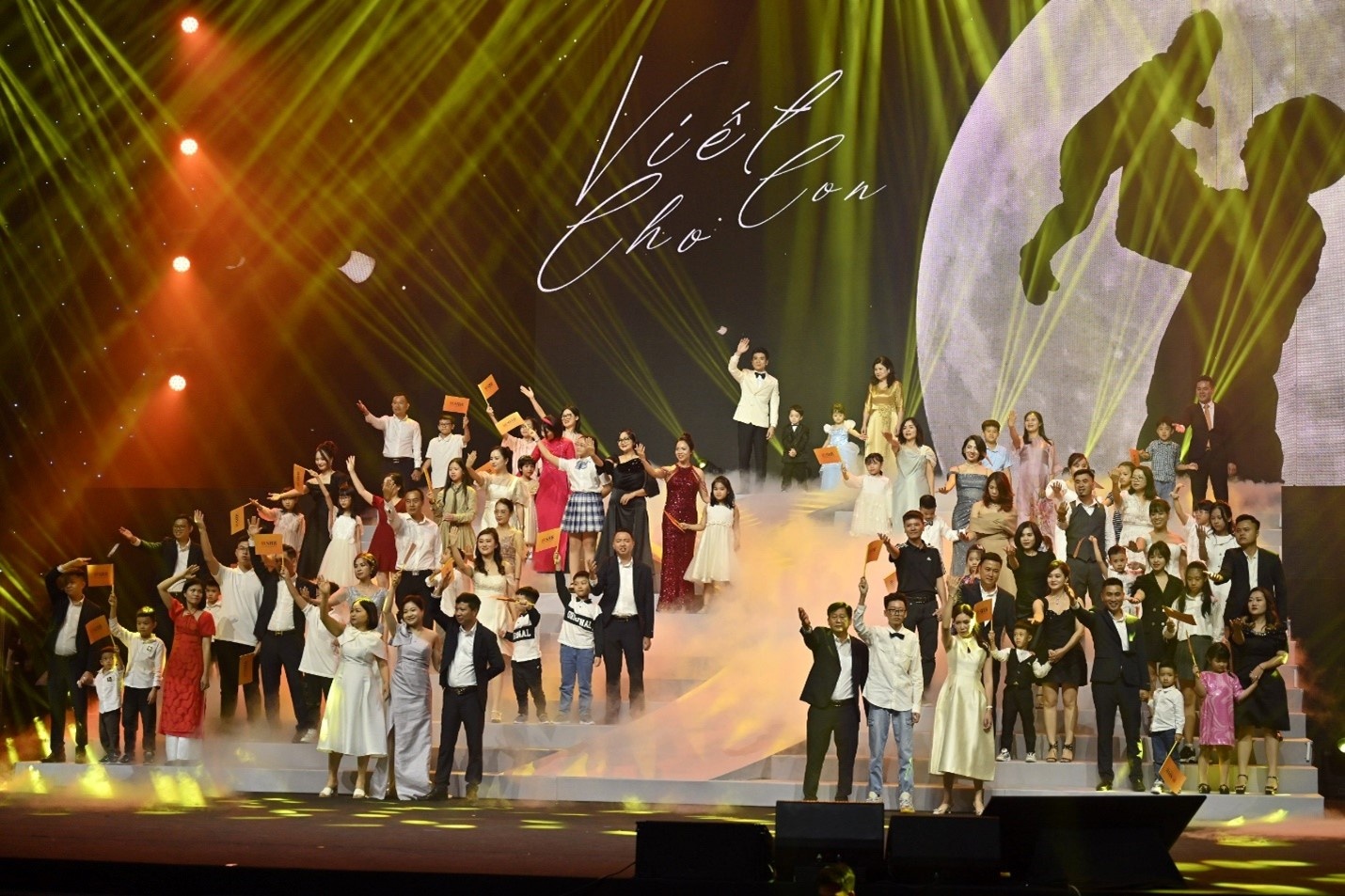 SHB đánh dấu tuổi 30 bằng chương trình nghệ thuật vừa tầm cỡ, sâu lắng, ân tình!