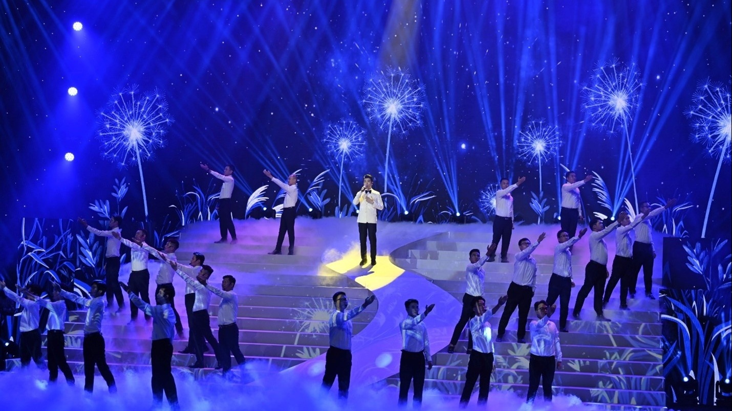 SHB đánh dấu tuổi 30 bằng chương trình nghệ thuật vừa tầm cỡ, sâu lắng, ân tình!