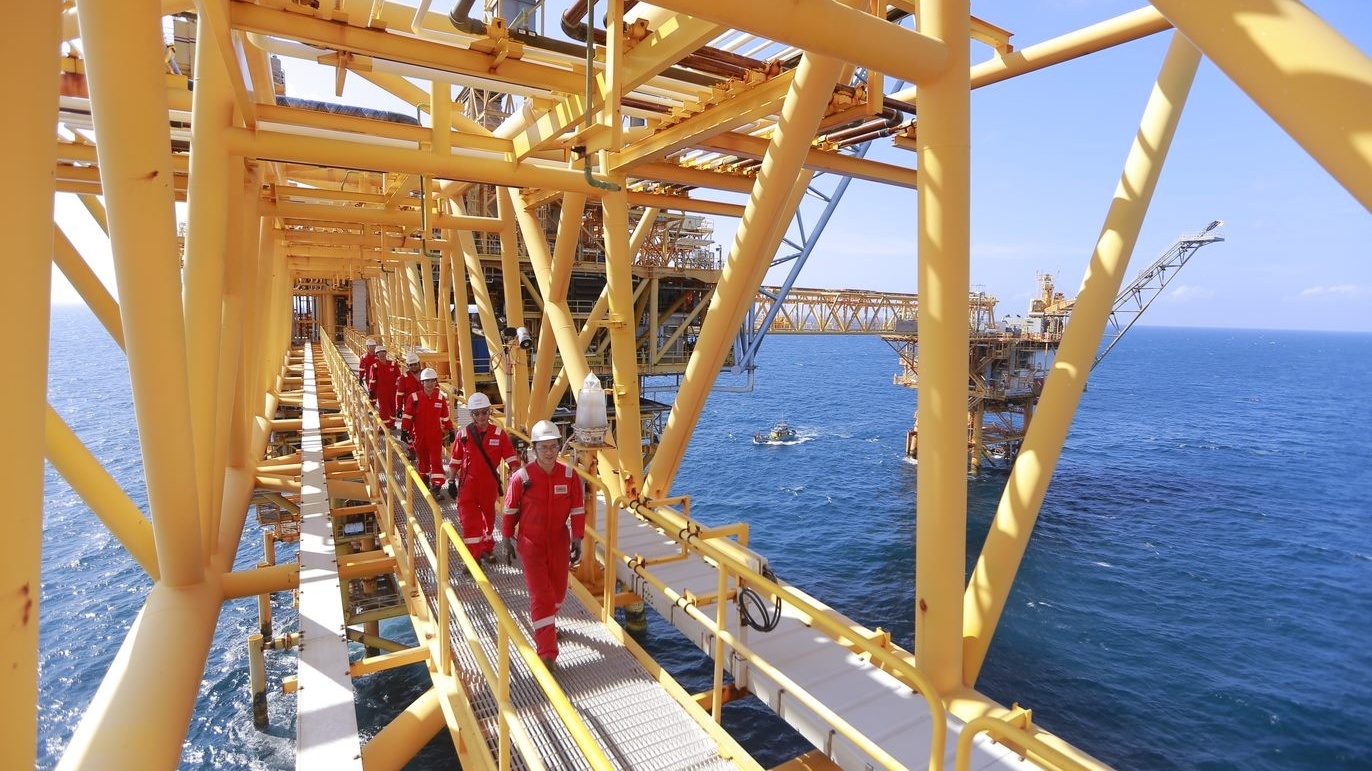 Giá dầu giảm mạnh doanh thu tháng 10 của Petrovietnam vẫn lập đỉnh, cao nhất từ đầu năm