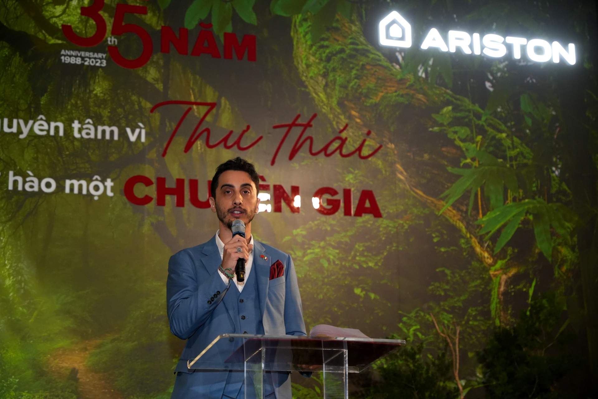 Ariton đem đến triển lãm nghệ thuật đa giác quan kỷ niệm 35 năm tại thị trường Việt Nam