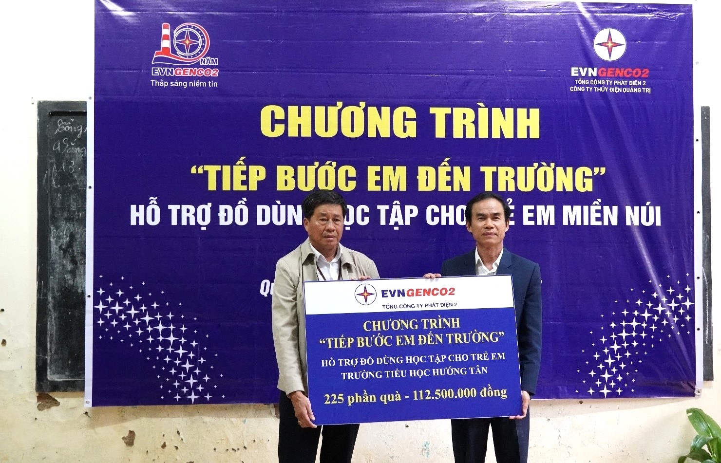 Hỗ trợ học sinh nghèo vùng biên giới tỉnh Quảng Trị