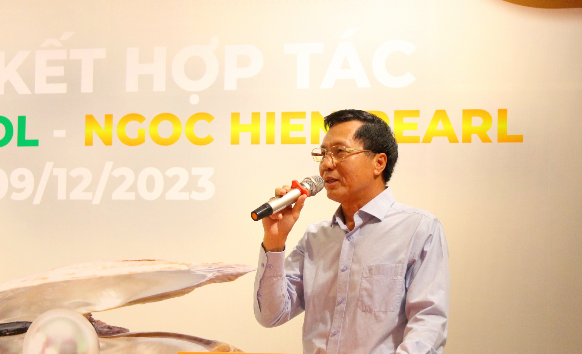 Công ty Ngọc Hiền và Tập đoàn Vinacontrol ký kết hợp đồng giám định ngọc trai