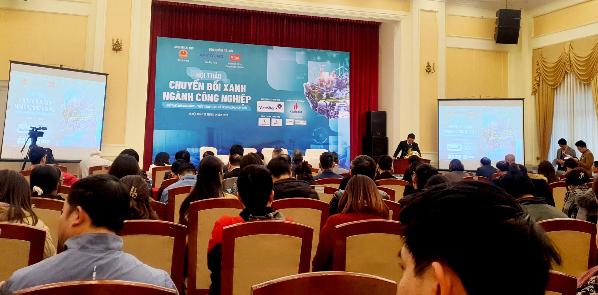 Lãnh đạo, chuyên gia, doanh nghiệp bàn giải pháp giảm phát thải