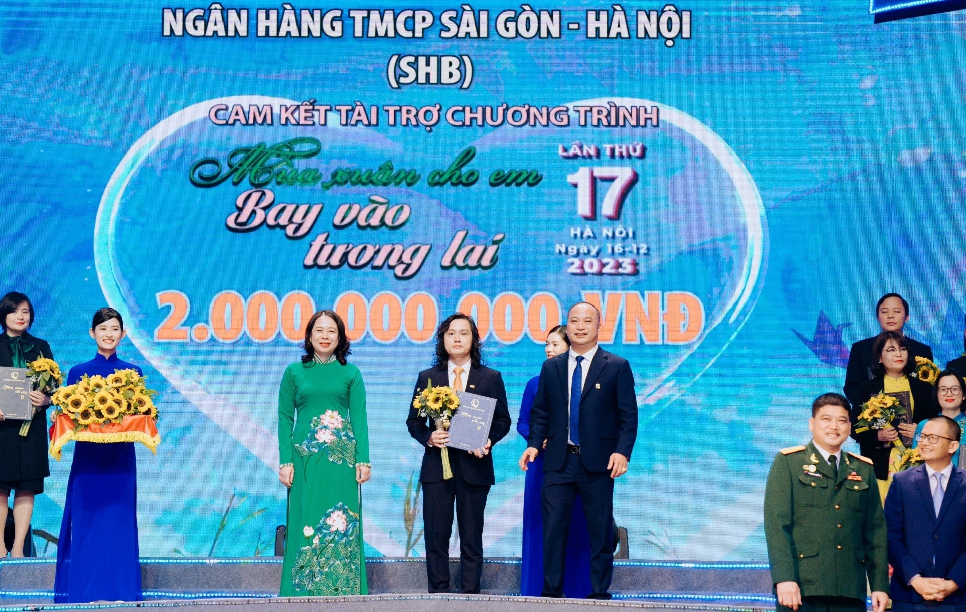 SHB ủng hộ 2 tỷ đồng góp phần mang “mùa xuân cho em” dịp Tết Nhâm Nhìn