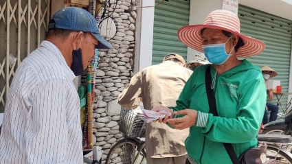 Xử lý nghiêm các đại lý xổ số không cho người bán vé số trả lại vé không bán hết