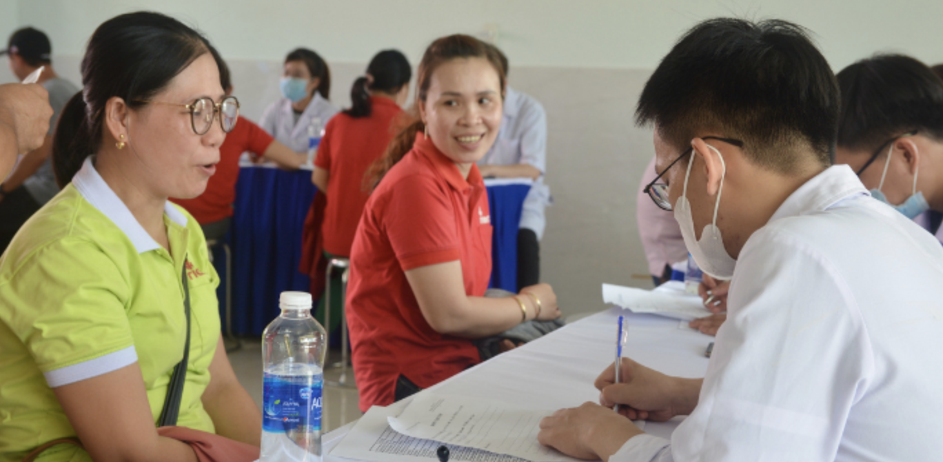 Người lao động làm công việc độc hại, nguy hiểm được khám sức khỏe thế nào?