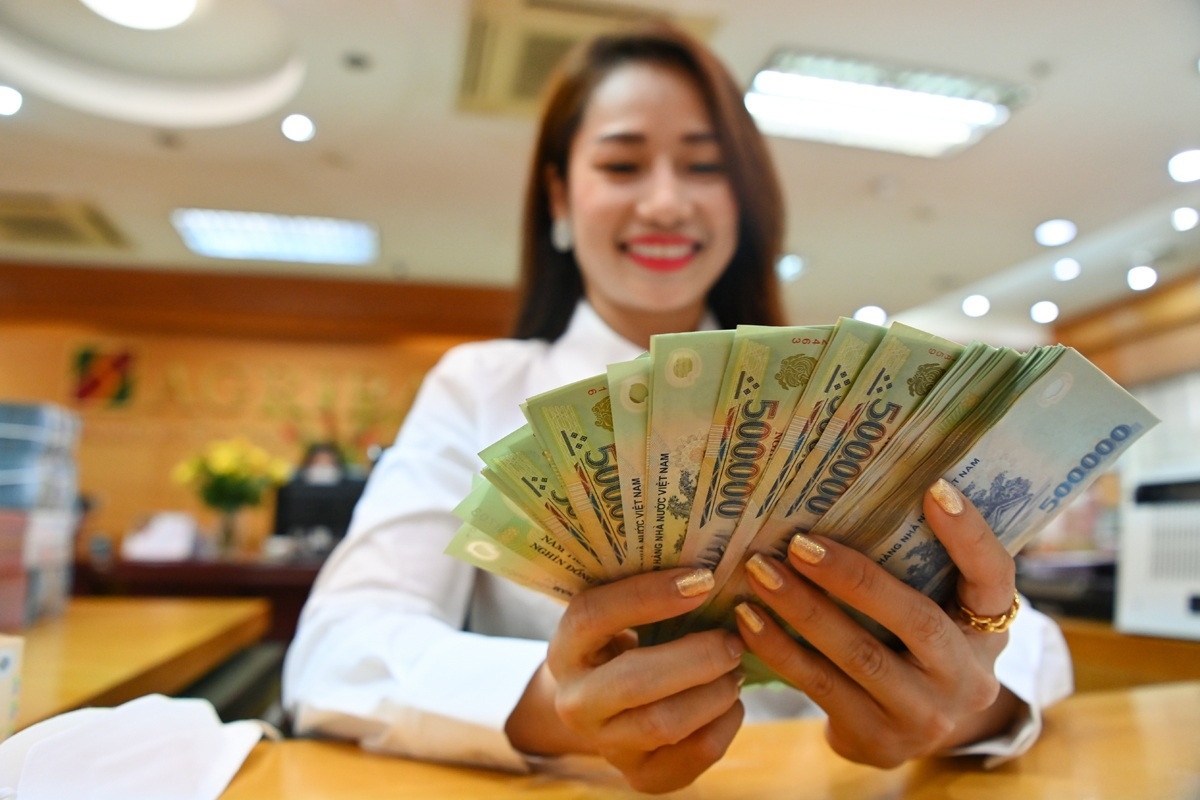 Ngân hàng thưởng Tết 2024 phân hoá rõ rệt: Nơi 4 tháng lương, chỗ không có