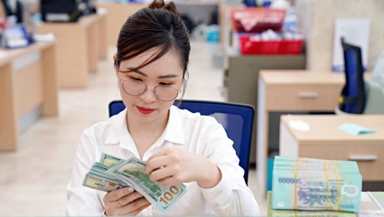 Sau 1 năm “cắm đầu” giảm, lãi suất tiết kiệm rục rịch tăng trở lại