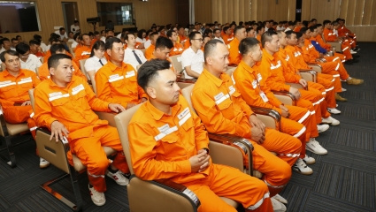 Công đoàn EVN: Người lao động và 117 "cống hiến" được xướng tên