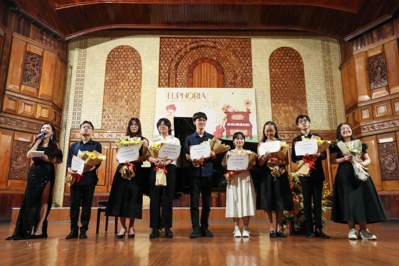 Euphoria Music Concert - tấm vé hòa nhạc 0 đồng lan tỏa yêu thương