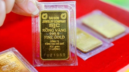 Giá vàng miếng SJC tăng mạnh 1,5 triệu đồng/lượng, vàng nhẫn neo cao kỷ lục