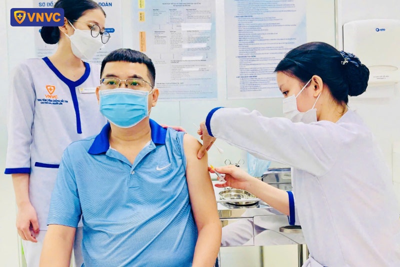 Tiêm chủng Long Châu “chậm chân