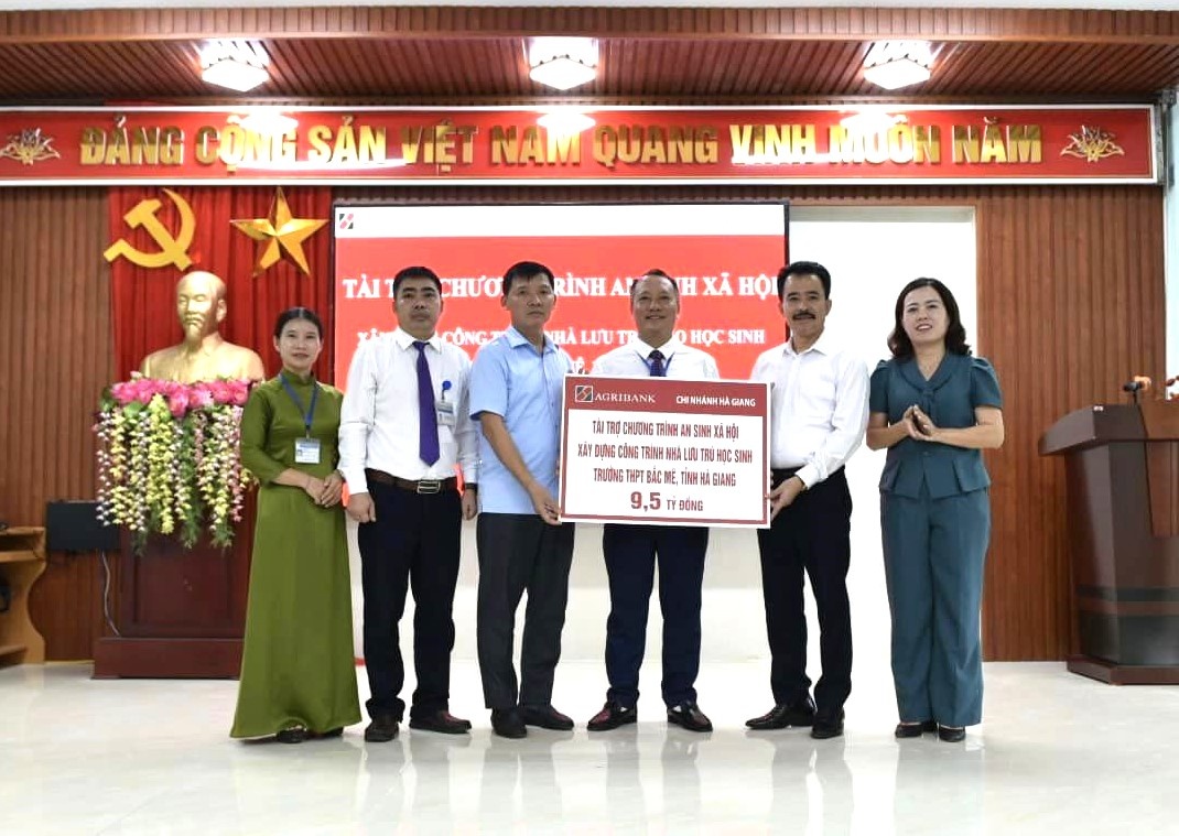 Vun trồng “mầm xanh” - gieo những hy vọng