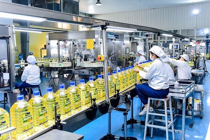  Nếu kinh tế tư nhân là “đòn bẩy” để Việt Nam vươn tầm, thì người lao động là “trục truyền lực” và công đoàn là “bộ giảm chấn”, giữ cho hệ thống hoạt động trơn tru, nhân văn và hiệu quả.