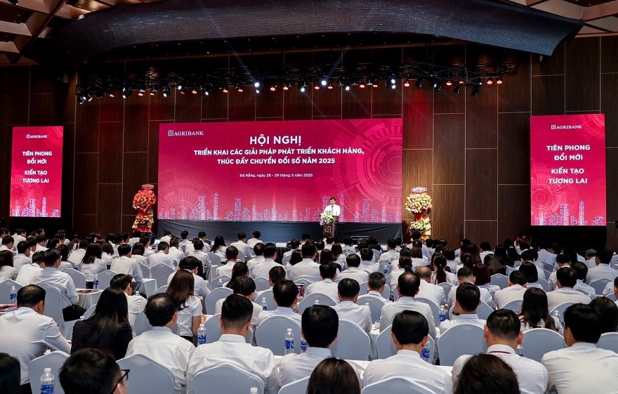 Agribank triển khai các giải pháp phát triển khách hàng, thúc đẩy chuyển đổi số năm 2025