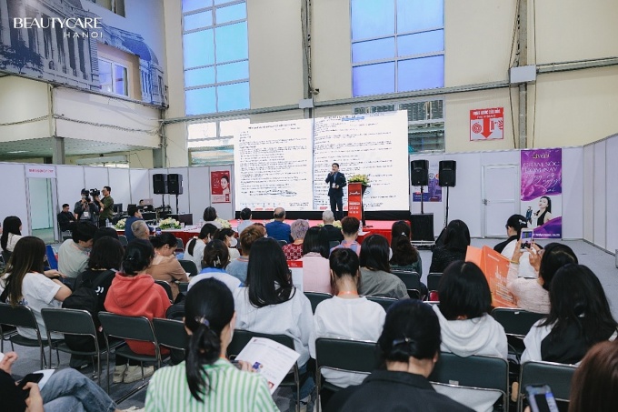 Không gian tại Hội thảo. Ảnh: LH