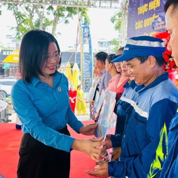 Hạnh phúc khi sống trong những “mái ấm” Công đoàn