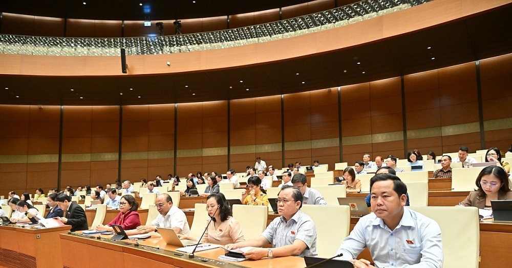 Quốc hội thảo luận ở hội trường về dự thảo Nghị quyết của Quốc hội về thí điểm một số cơ chế, chính sách đặc thù phát triển nhà ở xã hội.