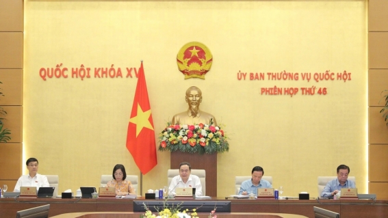 Dạy thêm, học thêm lại trở thành tâm điểm