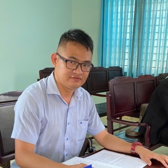 Người lao động bị “đẩy đi” bằng một quyết định không hợp pháp