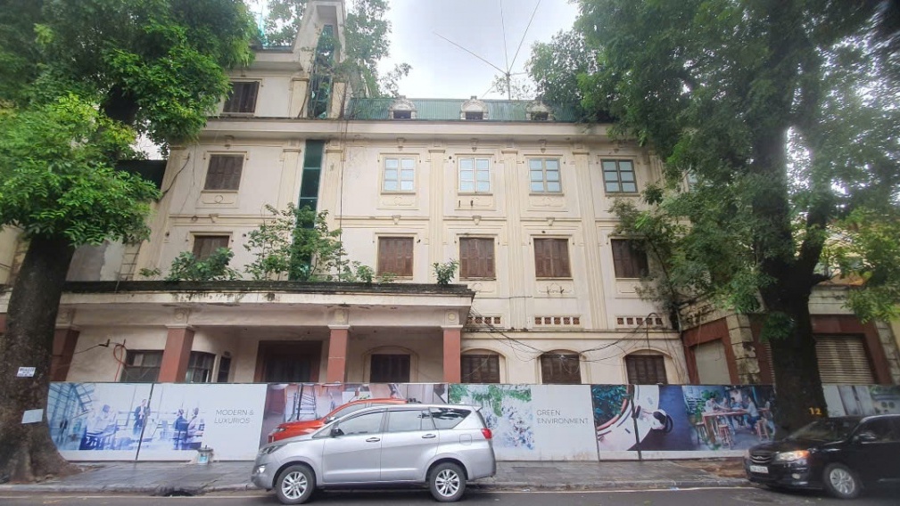 Số 4 Đặng Thái Thân, Hà Nội: Đất công thành đất tư với giá 85,3 triệu đồng/m2 rồi bỏ hoang