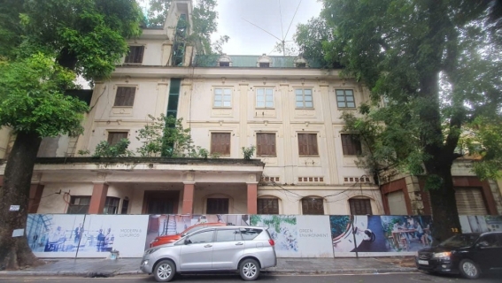 Số 4 Đặng Thái Thân, Hà Nội: Đất công thành đất tư với giá 85,3 triệu đồng/m2 rồi bỏ hoang