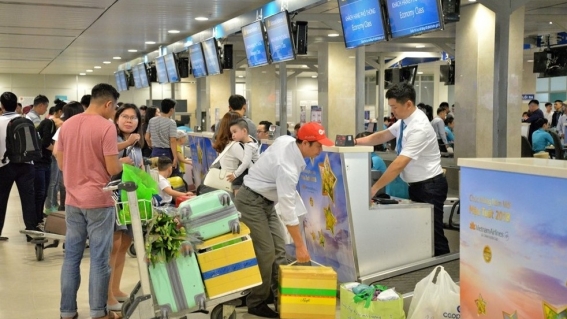 Vietnam Airlines: Hết âm vốn nhưng vẫn lỗ lũy kế tỷ đô, khả năng trả nợ yếu