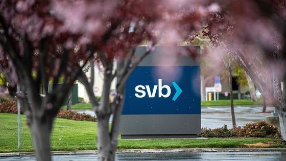 Ngân hàng SVB của Mỹ sụp đổ: Vì sao 