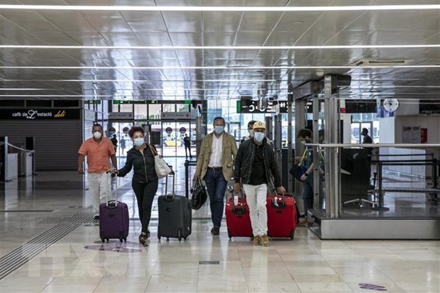 Du khach Trung Quoc tro lai co y nghia the nao voi kinh te toan cau? hinh anh 2