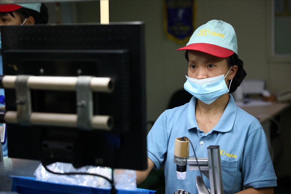 Lần đầu xuất nhập khẩu vượt 700 tỉ USD, song doanh nghiệp FDI chiếm tới 74%