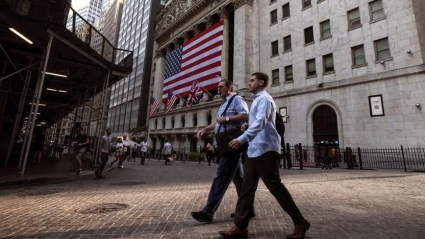 Chứng khoán Mỹ hạ mạnh khi lợi nhuận doanh nghiệp trái chiều