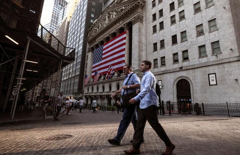 Dow Jones sụt 500 điểm sau thông điệp chính sách mới nhất từ Fed