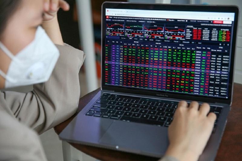 Nh&agrave; đầu tư được khuy&ecirc;n n&ecirc;n c&acirc;n nhắc bắt đ&aacute;y