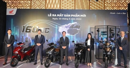 Honda cam kết sẽ tăng sản xuất xe máy để ngăn tình trạng đại lý &quot;thổi giá&quot;