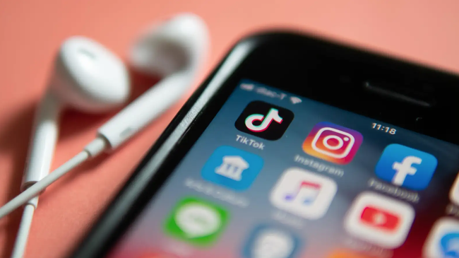 Facebook sắp c&oacute; thay đổi lớn để bắt kịp TikTok  ảnh 1