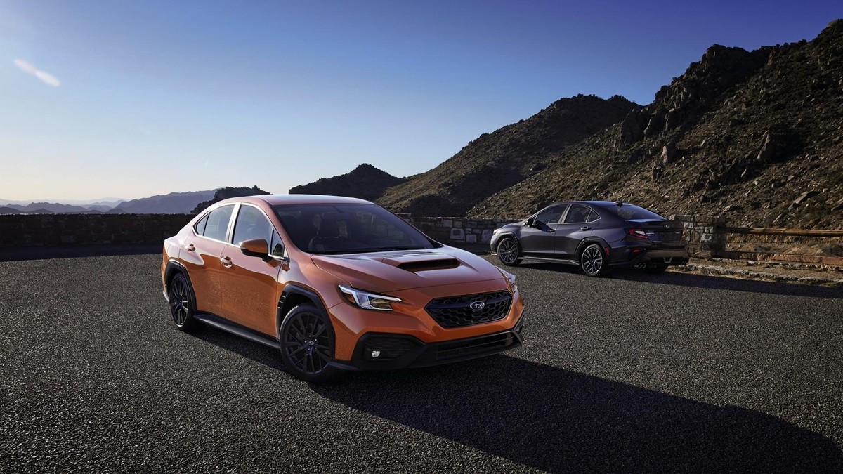 Hai biến thể sedan v&agrave; wagon của Subaru WRX 2022.