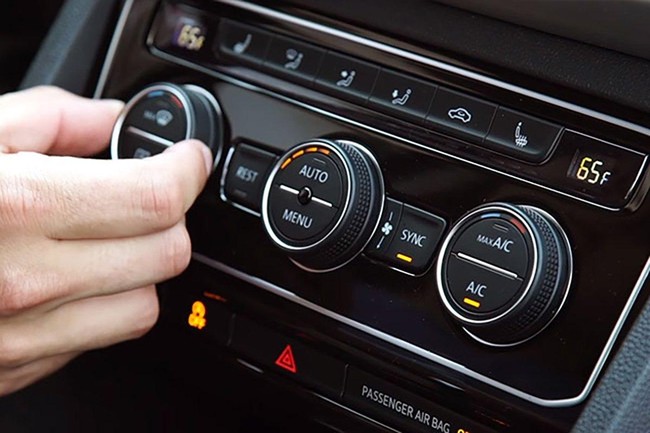 C&aacute;ch sử dụng điều h&ograve;a &ocirc; t&ocirc; m&ugrave;a h&egrave; bền m&aacute;t, tiết kiệm nhi&ecirc;n liệu ảnh 2