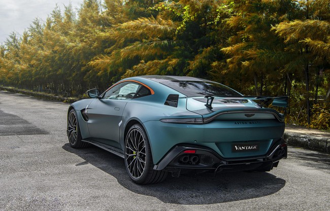 &ldquo;M&atilde;nh th&uacute;&rdquo; đường đua Aston Martin Vantage F1 Edition ch&iacute;nh h&atilde;ng về Việt Nam, gi&aacute; 18,799 tỷ đồng ảnh 8
