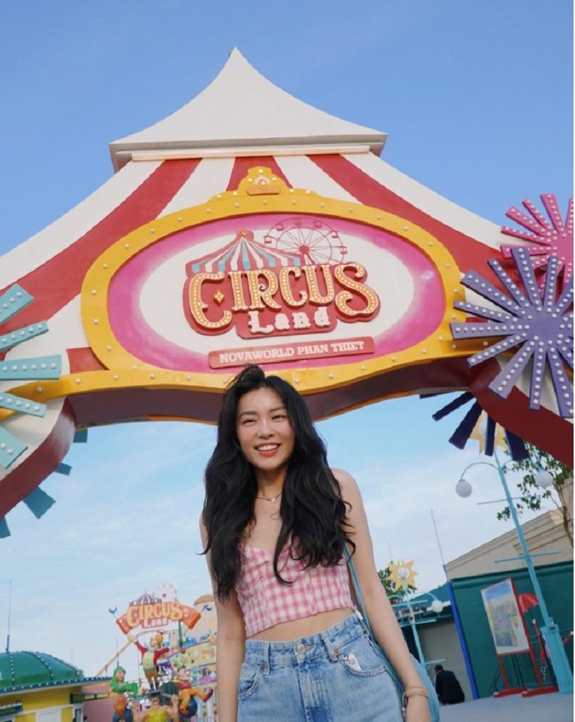 L&ecirc; H&agrave; Tr&uacute;c, Cao Thi&ecirc;n Trang khởi động m&ugrave;a h&egrave; rực nắng tại NovaWorld Phan Thiet ảnh 3