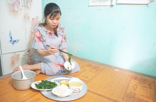 Công nhân lo ngại “tác động kép” khi tăng lương tối thiểu vùng ảnh 2