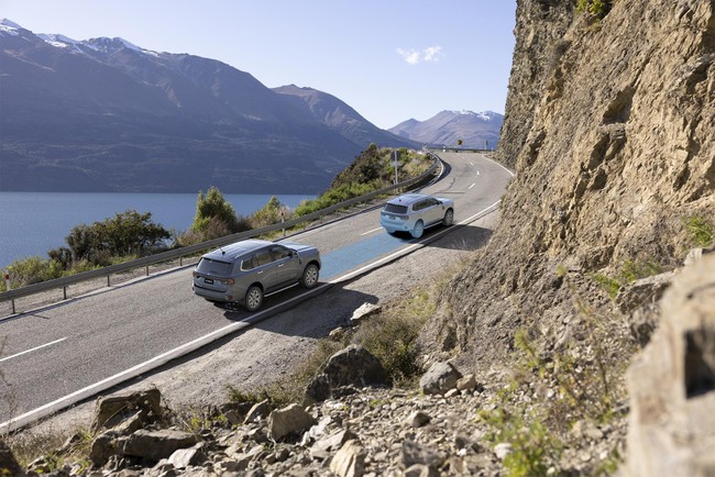 Ford Everest mới ch&iacute;nh thức ra mắt, gi&aacute; từ 1,1 tỷ đồng ảnh 12