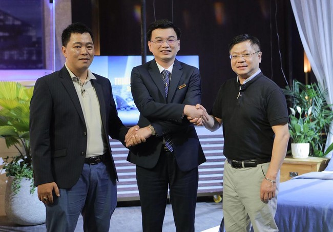 M&ocirc; h&igrave;nh đặt ph&ograve;ng c&ocirc;ng nghệ bị Shark Hưng &amp;amp;quot;ch&ecirc;&amp;amp;quot; đếm cua trong lỗ nhận tiền đầu tư gấp 3 lần từ Shark H&ugrave;ng Anh  ảnh 3