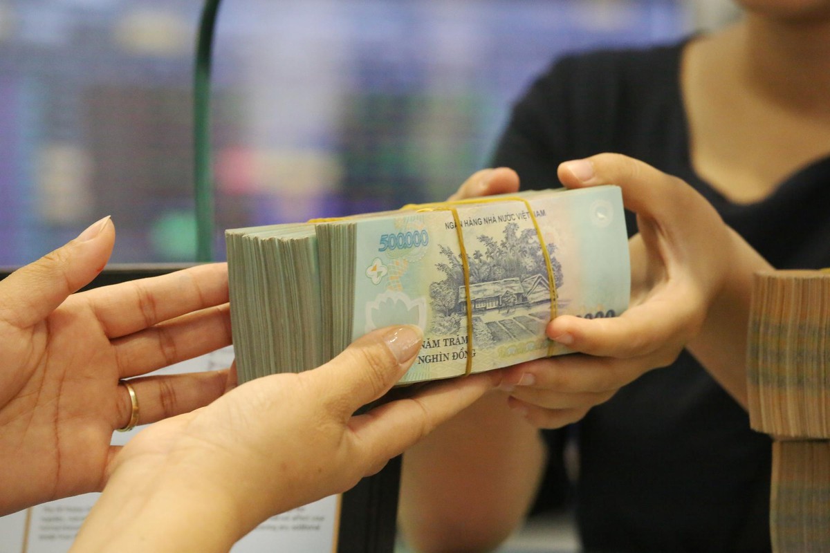 T&iacute;n dụng đ&atilde; tăng 9,35% nửa đầu năm, giới hạn c&ograve;n lại kh&ocirc;ng nhiều v&agrave; l&agrave; một hạn chế nhất định với chương tr&igrave;nh hỗ trợ l&atilde;i suất (H&igrave;nh minh họa).