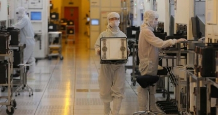 Trung Quốc hướng tới tự chủ về bán dẫn, Mỹ có động thái mới