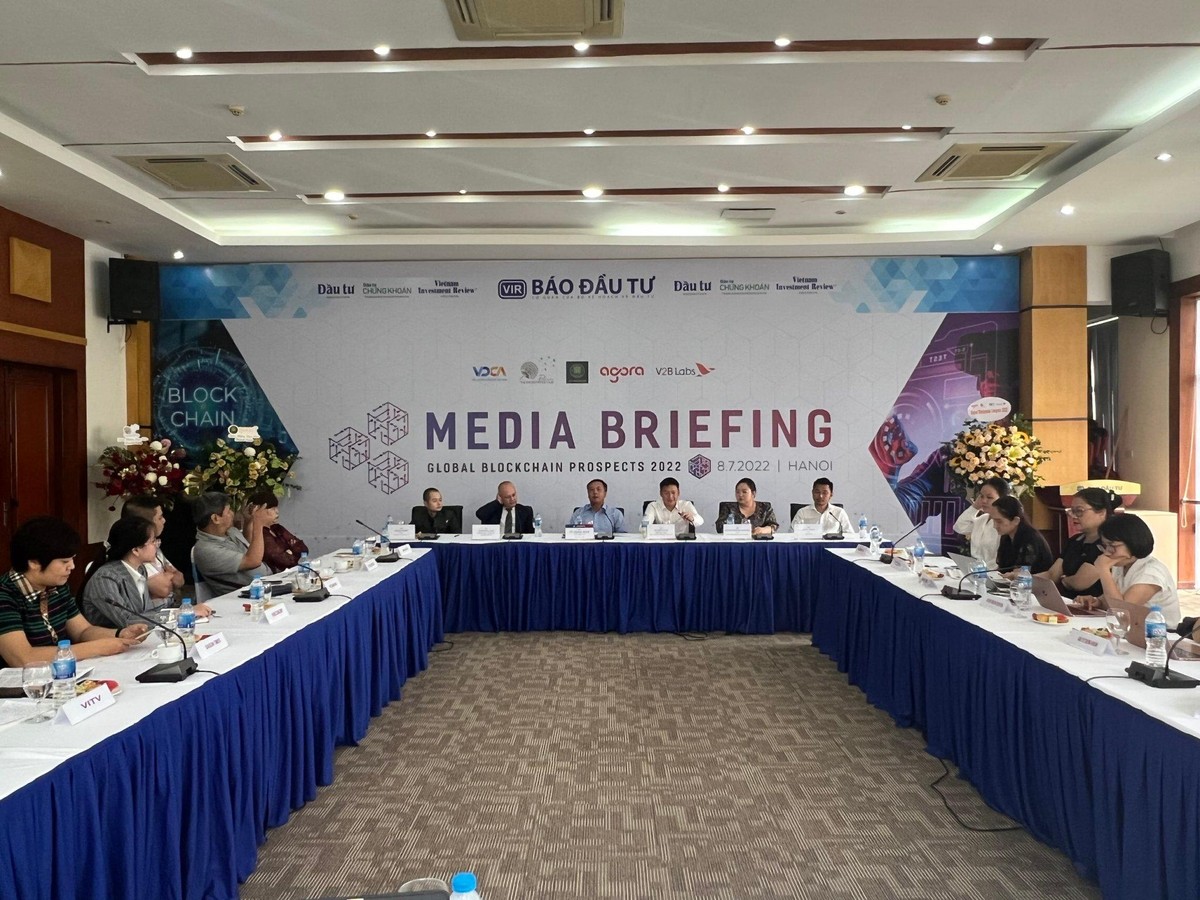 Buổi gặp gỡ b&aacute;o ch&iacute; sau Talkshow &amp;amp;quot;H&uacute;t vốn đầu tư cho Startup Blockchain&amp;amp;quot;