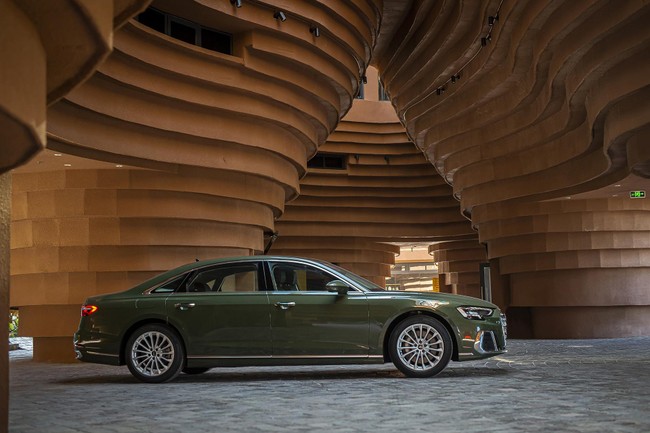 Sedan hạng sang Audi A8L mới c&oacute; mặt tại Việt Nam ảnh 1