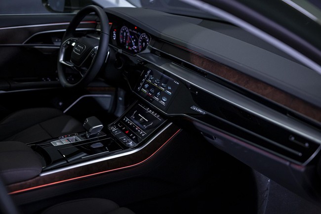 Sedan hạng sang Audi A8L mới c&oacute; mặt tại Việt Nam ảnh 6