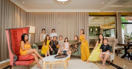 Đoan Trang sum vầy cùng gia đình tại NovaWorld Ho Tram