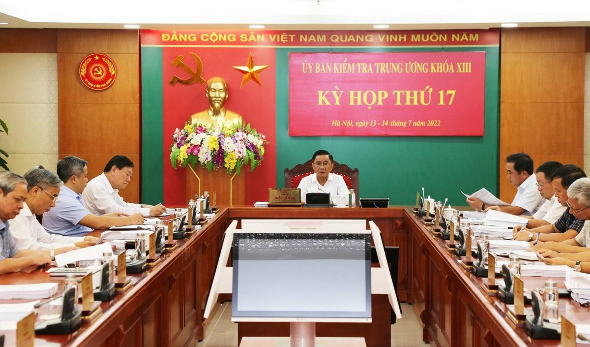 Ủy ban Kiểm tra Trung ương họp kỳ thứ 17 dưới sự chủ tr&igrave; của Chủ nhiệm Ủy ban Trần Cẩm T&uacute; - Ảnh: UBKTTW