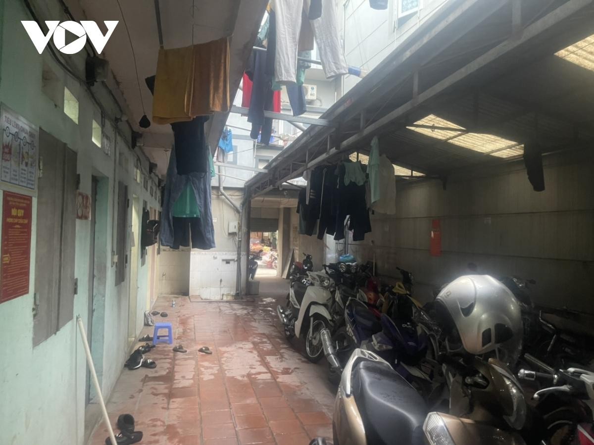 Việc thực hiện ch&iacute;nh s&aacute;ch hỗ trợ tiền thu&ecirc; nh&agrave; cho người lao động c&ograve;n qu&aacute; chậm trễ so với y&ecirc;u cầu.